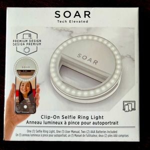 SOAR Clip-on Selfie Ring